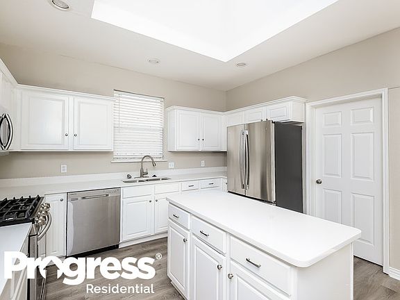 5th image of 1404 Bosher Dr