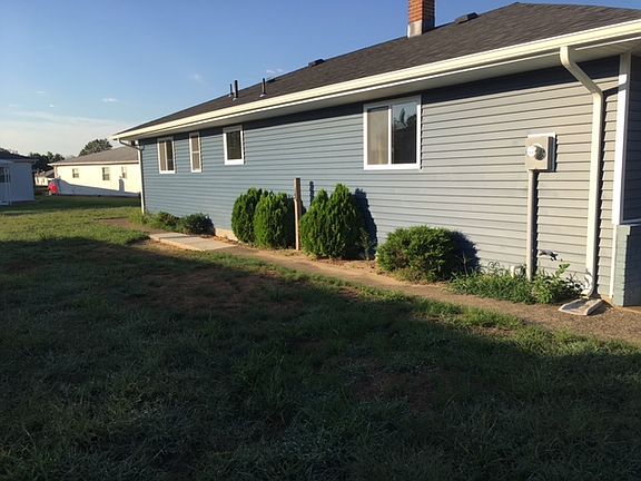 2nd image of 22 Roman St
