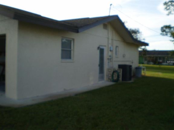 4th image of 22425 Oceanside Ave