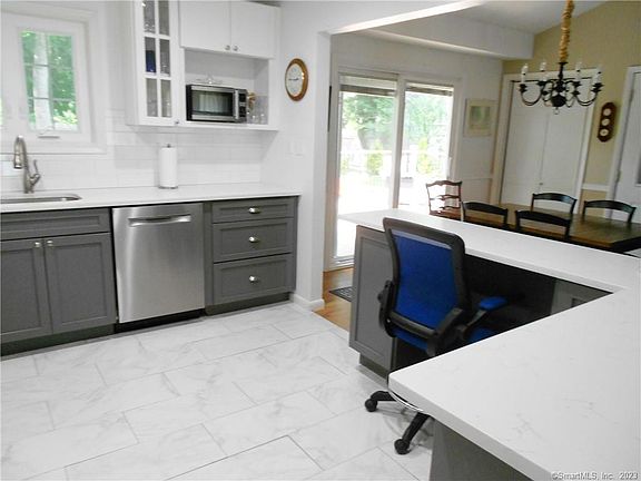 5th image of 12 Allendale Rd