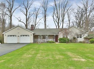 63 Old Farm Rd S, Pleasantville, NY 10570