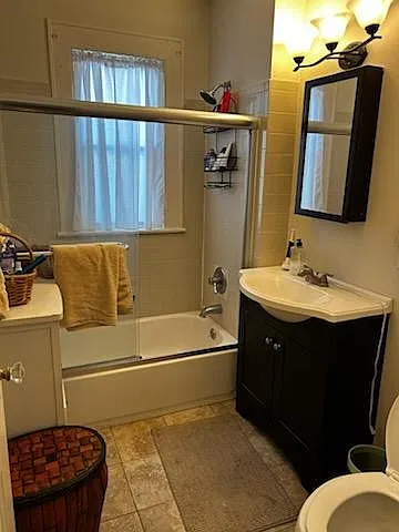 2 bed, 1000 sqft, $1,600 — Photo 2