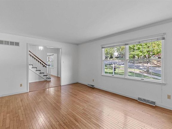 4th image of 2404 Camberwell Ct