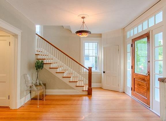 5th image of 400 W 28th St