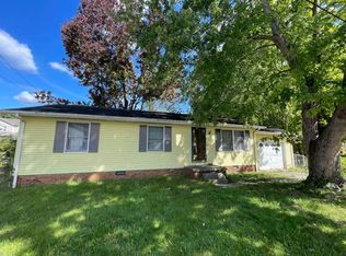 120 Dawn Hts, Scott Depot, WV 25560