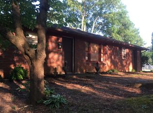 2415 Waterbury St, Winston Salem, NC 27107