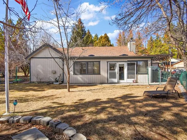 332 W Meadow Ln, Big Bear City, CA 92314