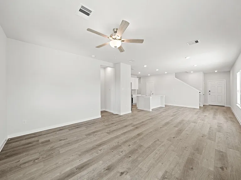 4006 Crowning Ct — Photo 3