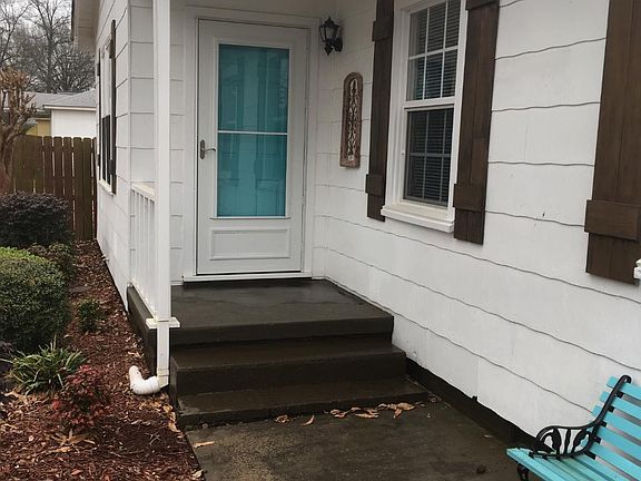 2nd image of 307 Lynn St