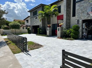 2601 NE 48th St, Lighthouse Pt, FL 33064
