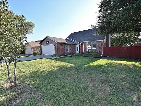 2nd image of 7941 Firefly Dr