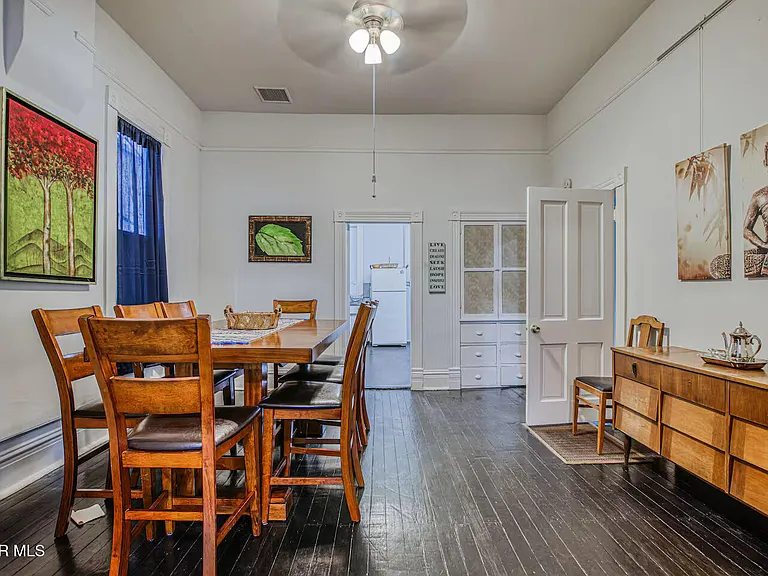 1214 N Kansas St — Photo 5