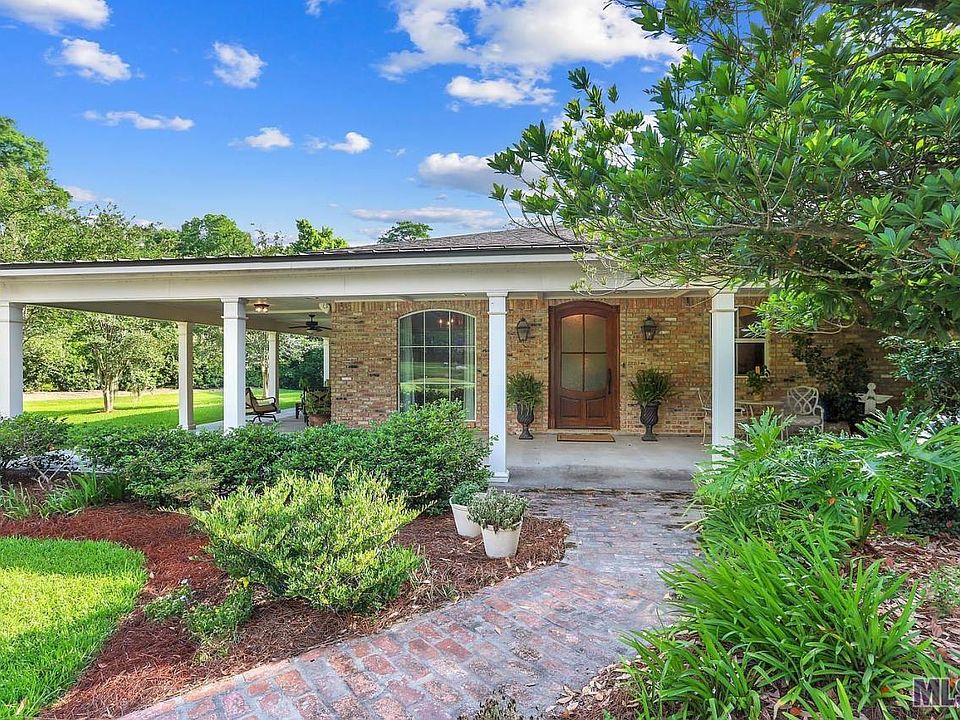 1st image of 5471 N College Hill Dr