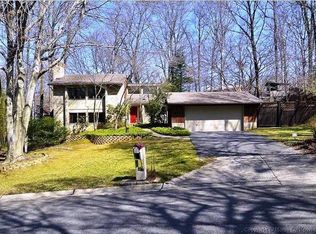 6617 River Trail Ct, Bethesda, MD 20817