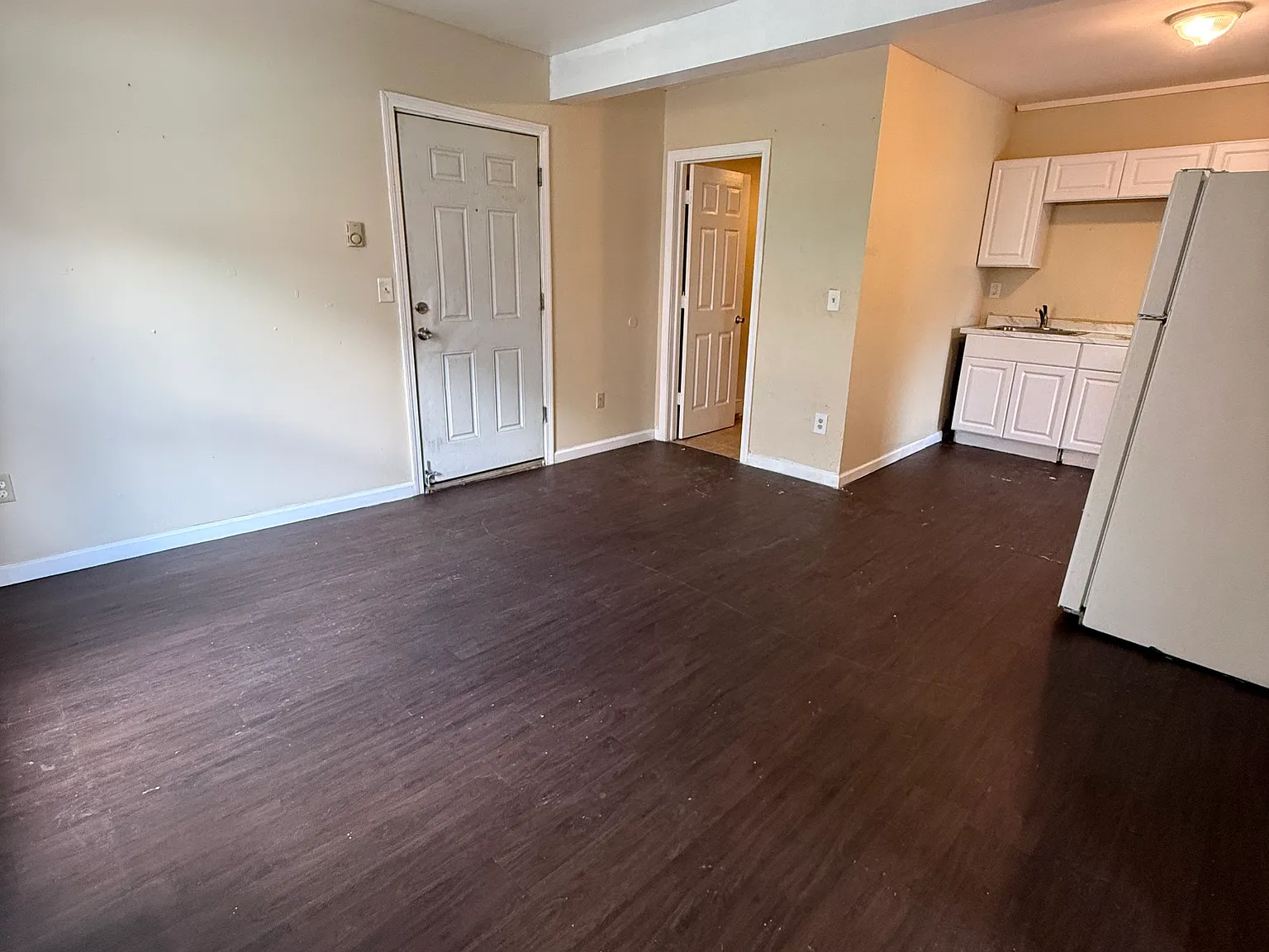 2 bed, 800 sqft, $1,250 — Photo 3