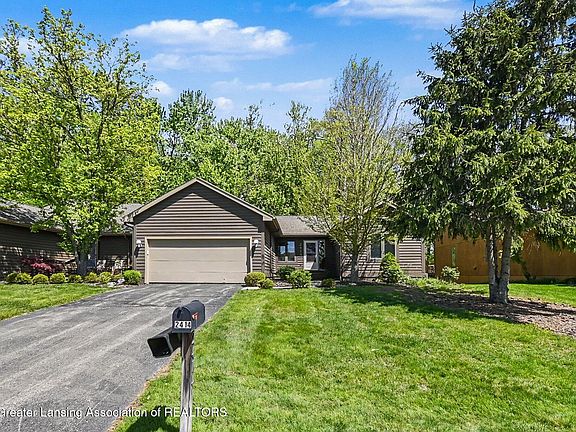 2nd image of 2414 Emerald Lake Dr
