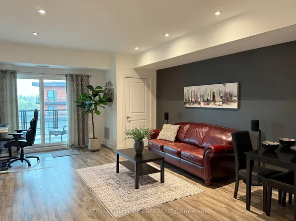 302 Essa Rd #505, Barrie, ON L9J 0H3