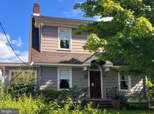 329 W Burlington St, Bordentown, NJ 08505