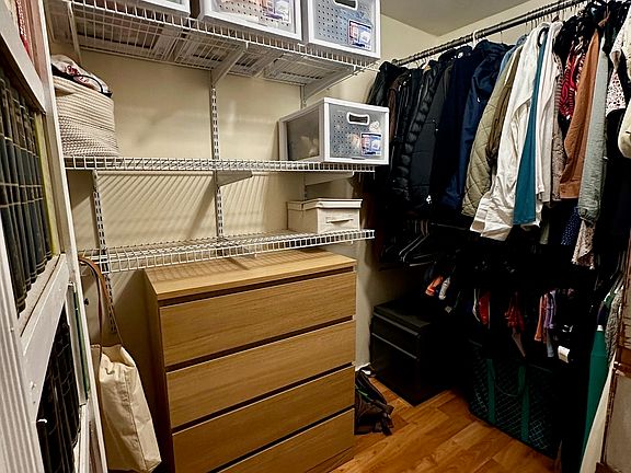 5th image of 411 2nd St #2