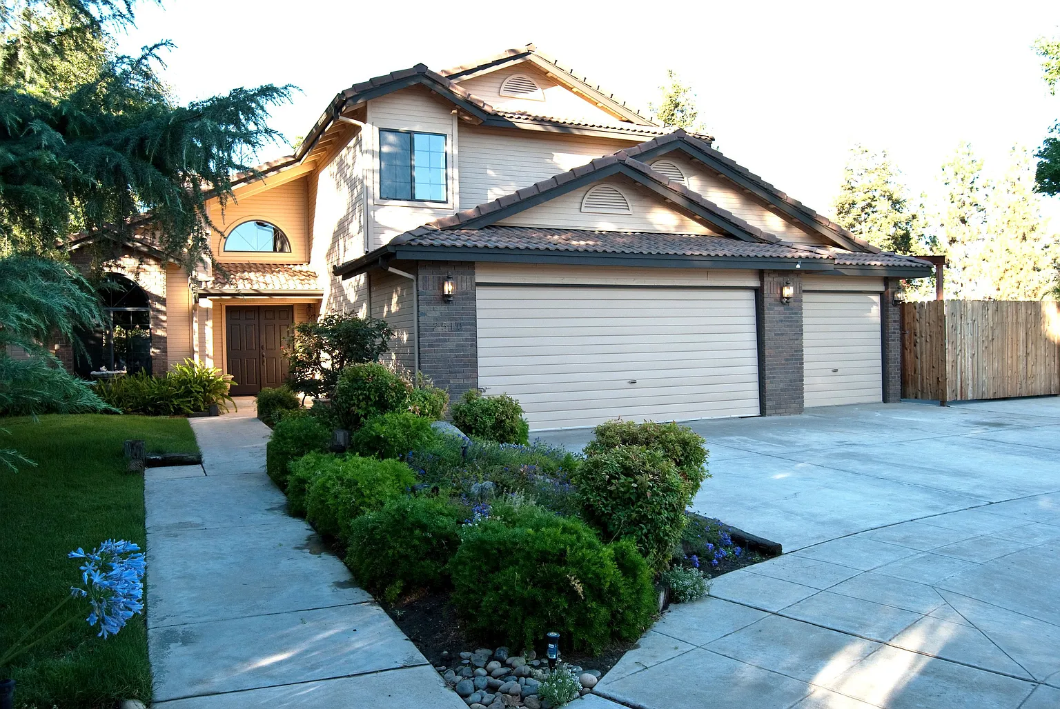 2510 Purvis Ave photo 1