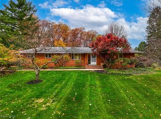 8000 Robin Ln, Brecksville, OH