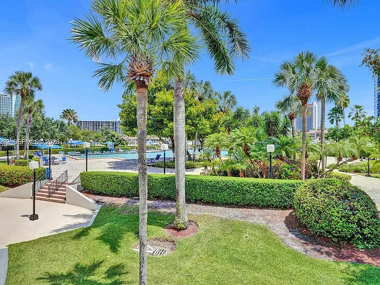 2500 Parkview Dr #1008 — Photo 49