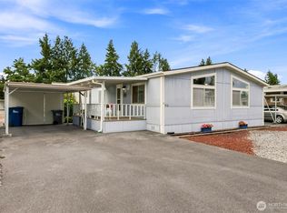 802 Cottonwood Dr, Enumclaw, WA 98022