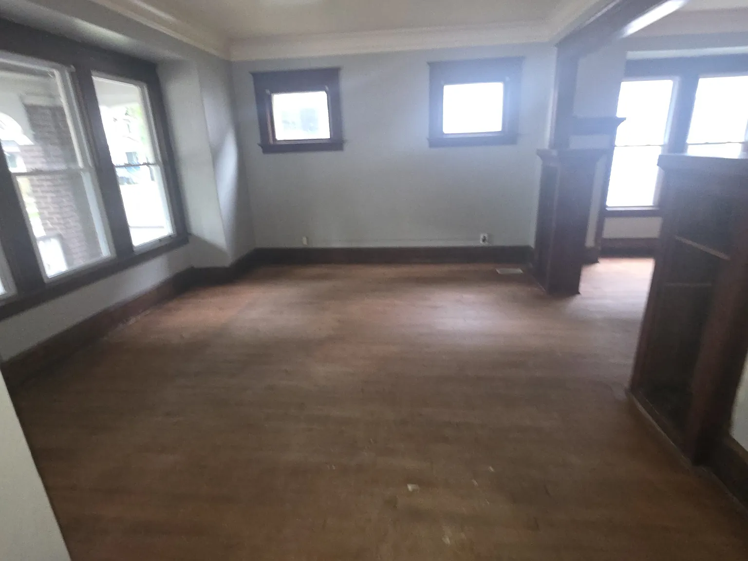 3 bed, 1250 sqft, $1,200 — Photo 2