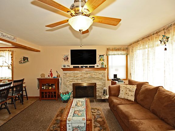 4th image of 273 N 2nd St