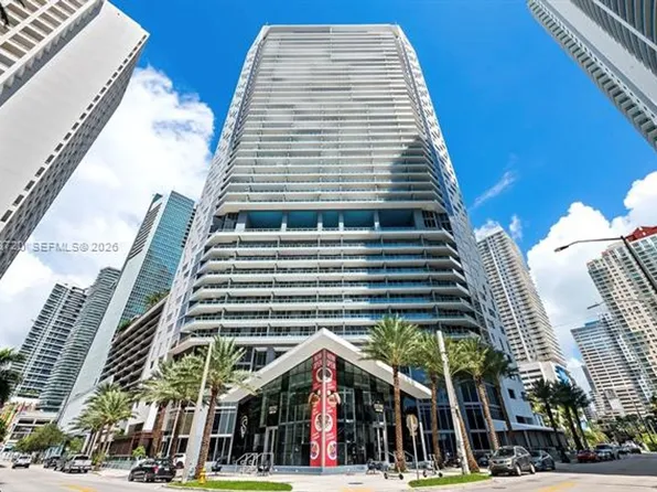 1300 Brickell Bay Dr, Miami, FL