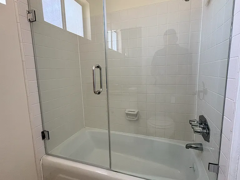 4055 W 129th St #6 — Photo 3