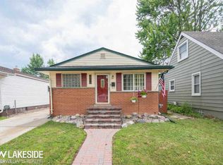 20618 Avalon St, Saint Clair Shores, MI