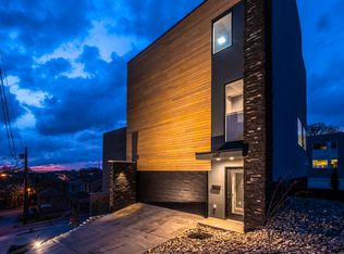 647 Science St, Pittsburgh, PA 15210