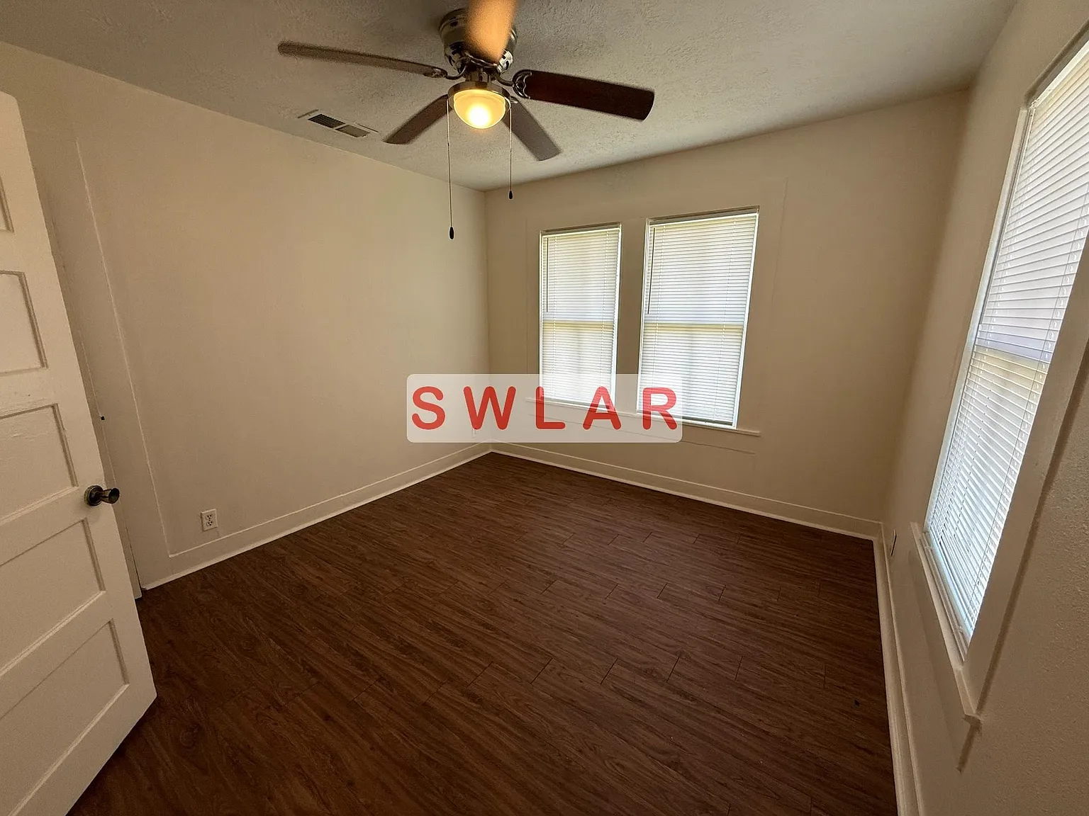 3 bed, 1.5 bath, 1100 sqft, $1,150 — Photo 4