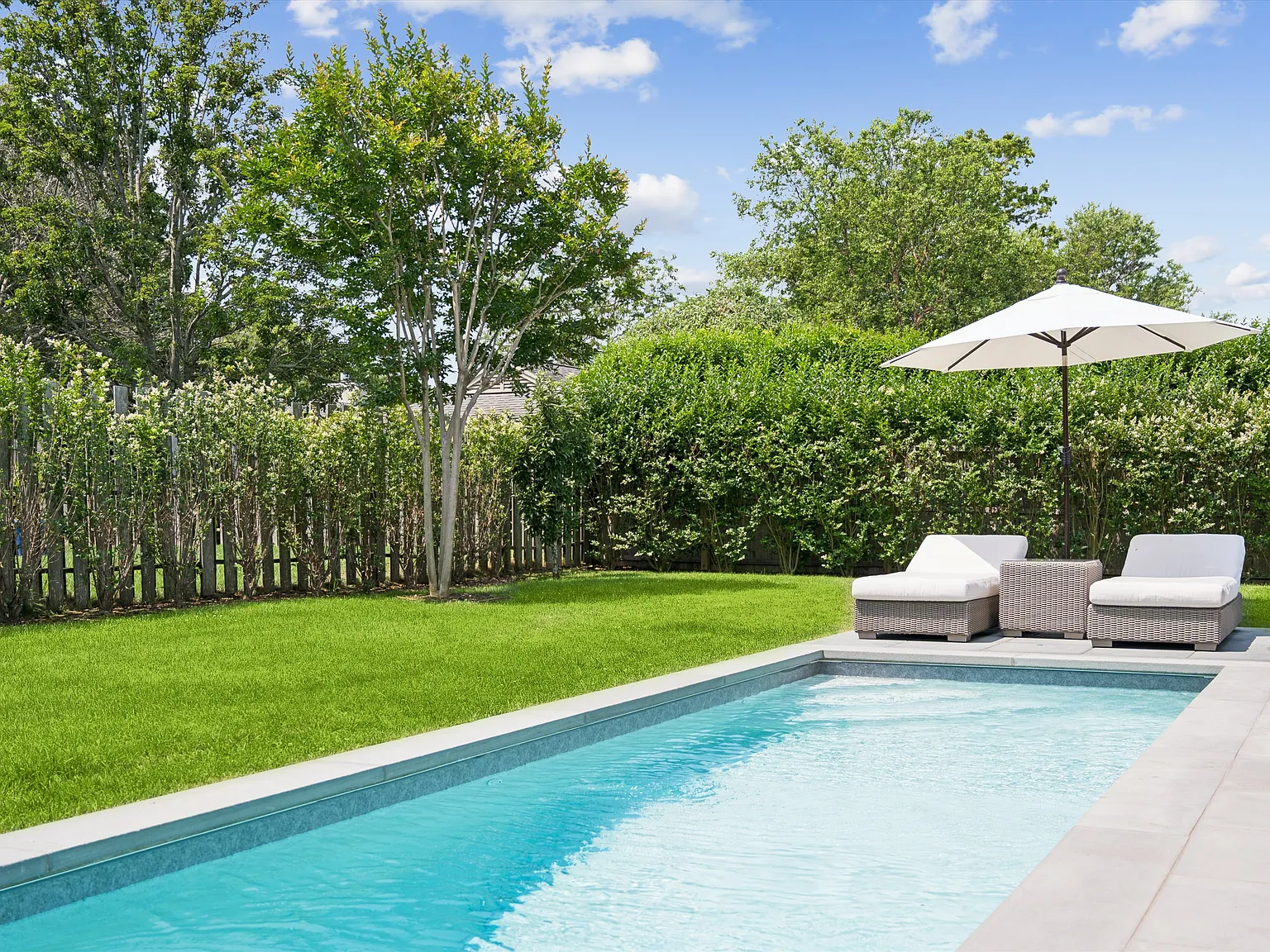 Completely Renovated Beach House with Heated Pool — Photo 3