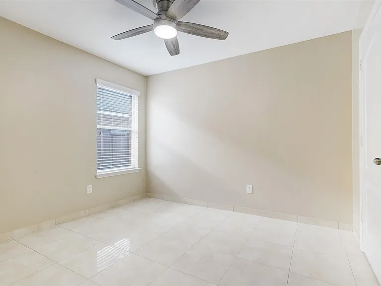 19103 Golden Heath Ln — Photo 14