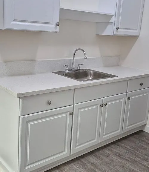 2325 Ocean View Ave — Photo 1