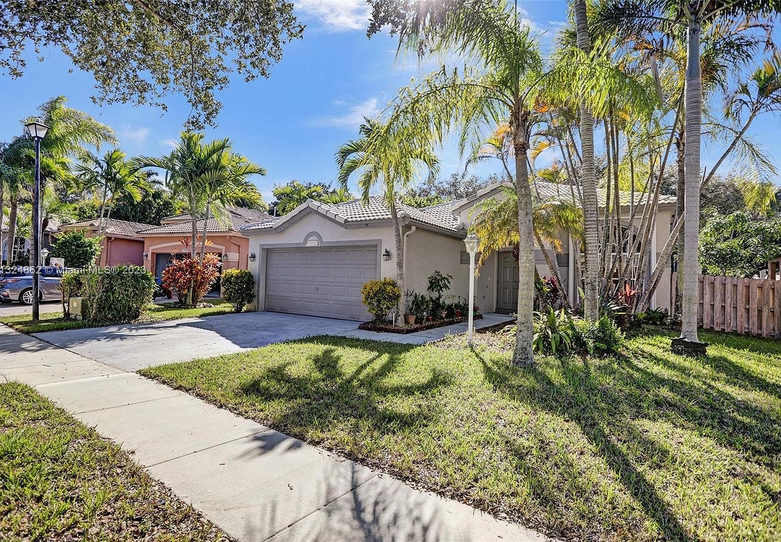 13022 NW 11th St, Pembroke Pines, FL 33028 Zillow