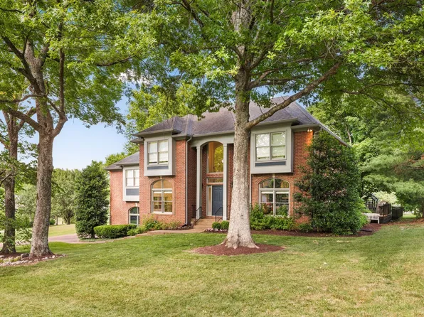 9457 Foothills Dr, Brentwood, TN 37027