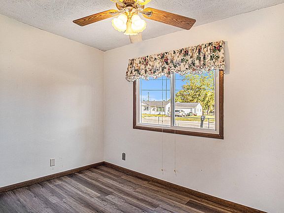 5th image of 2811 Twin City Dr
