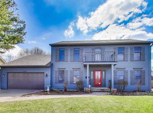 2080 Carolyn Rd, Aurora, IL 60506