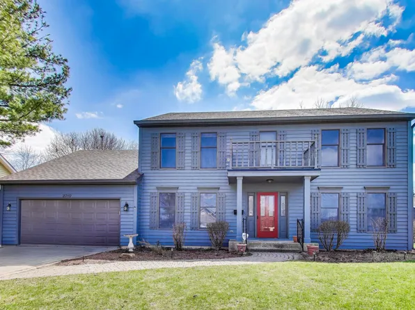 2080 Carolyn Rd, Aurora, IL 60506