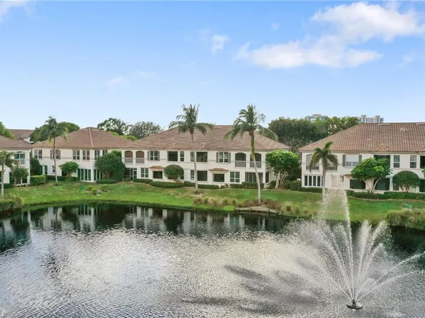 164 Colonade CIR #1307, NAPLES, FL 34103