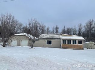 11120 River Rd, Republic, MI 49879