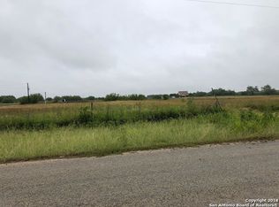 2420 County Road 307, Floresville, TX 78114