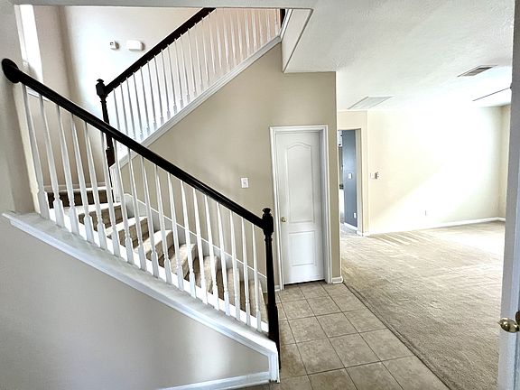 3rd image of 10831 Shannon Mills Ln