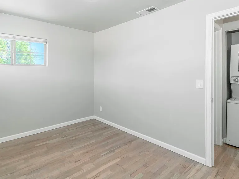 Sloan's Lake: 2-Bedroom 1 Bath With High-End Finishes — Photo 26