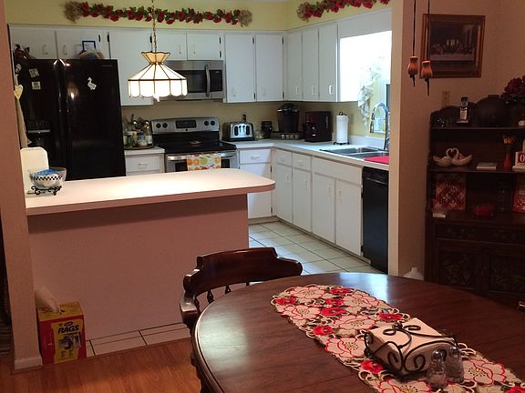 4th image of 3300 Peacock Ln