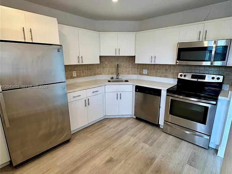 6201 N Falls Circle Dr #212 — Photo 9