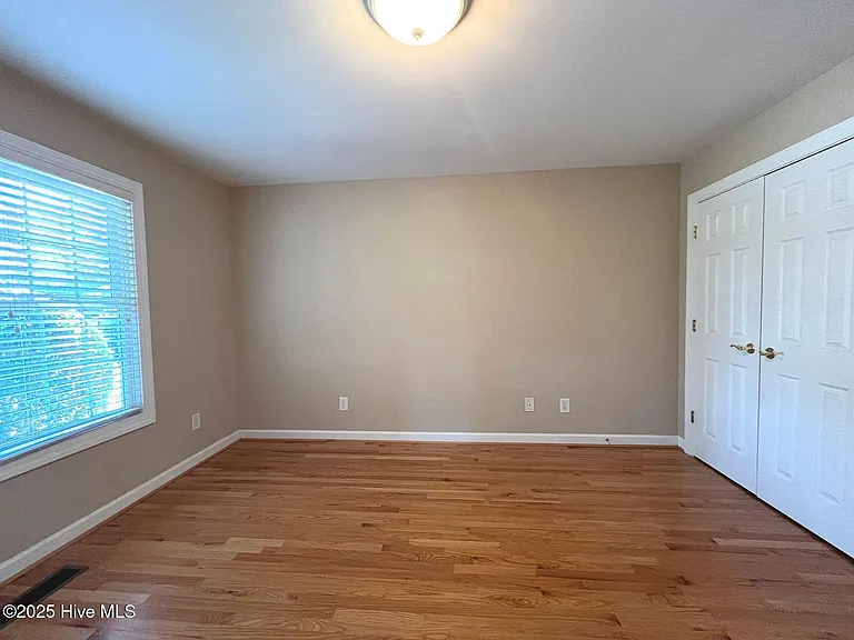 150 Starland Ln — Photo 16